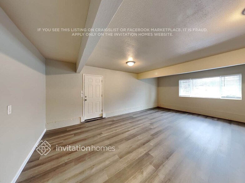 Building Photo - 3601 55th Ave NE