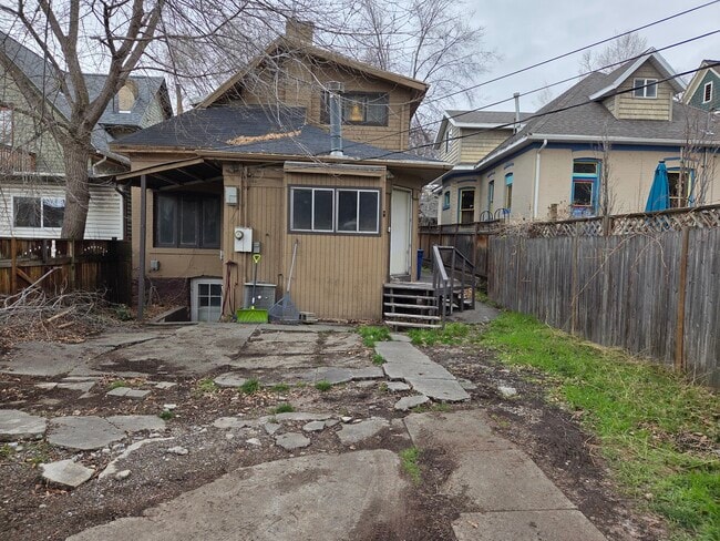 Building Photo - 1250 E 100 S