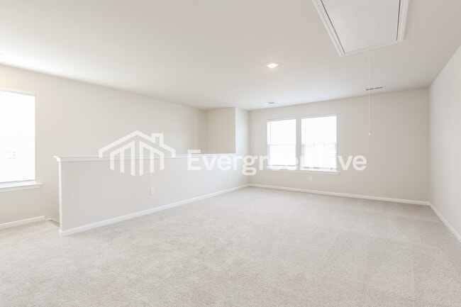 Building Photo - now