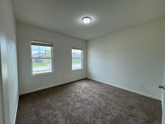 Building Photo - 10341 Castle Lyons Ln