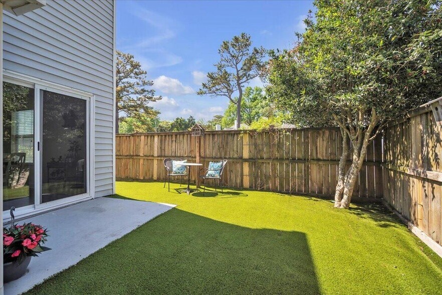Building Photo - 1321 Cassidy Ct