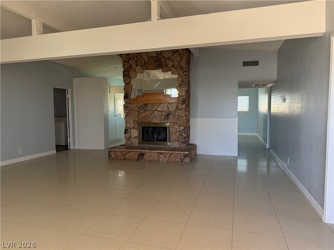 Building Photo - 6200 Lawton Ave