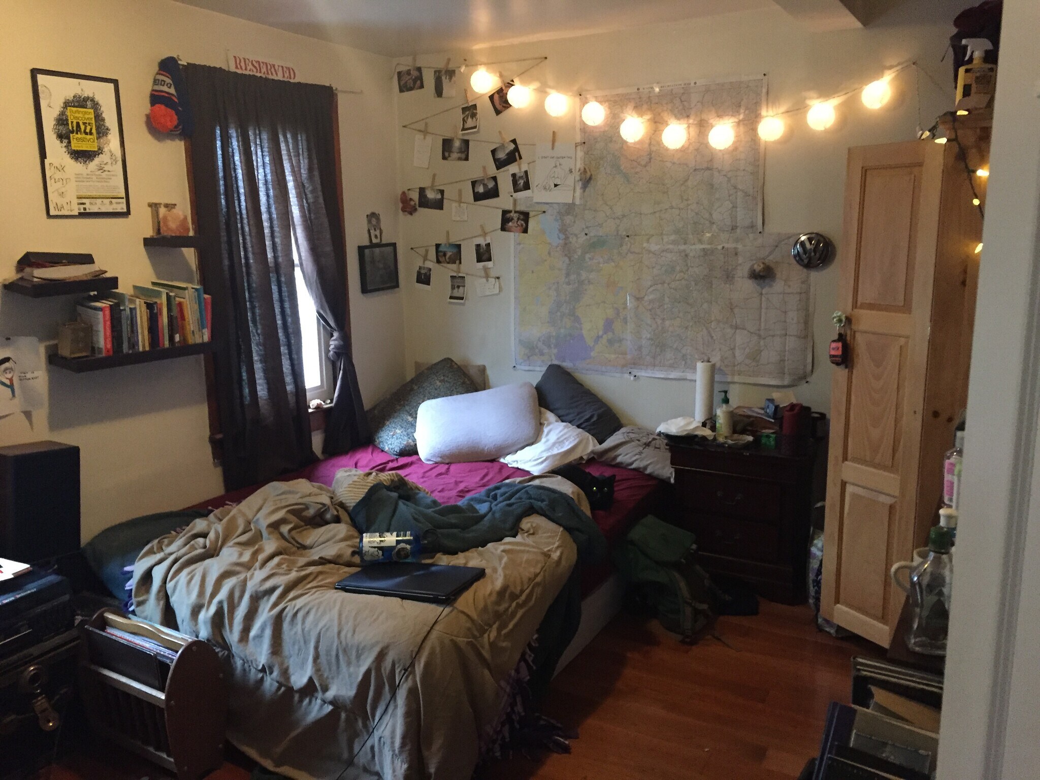 Building Photo - 196 Pine St