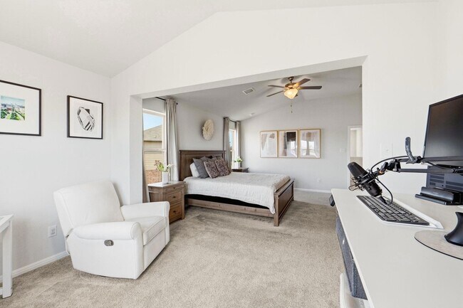 Building Photo - 13500 Rosebud Isle Dr