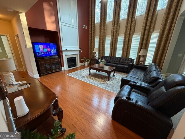 Building Photo - 1684 Lancaster Creek Cir SW