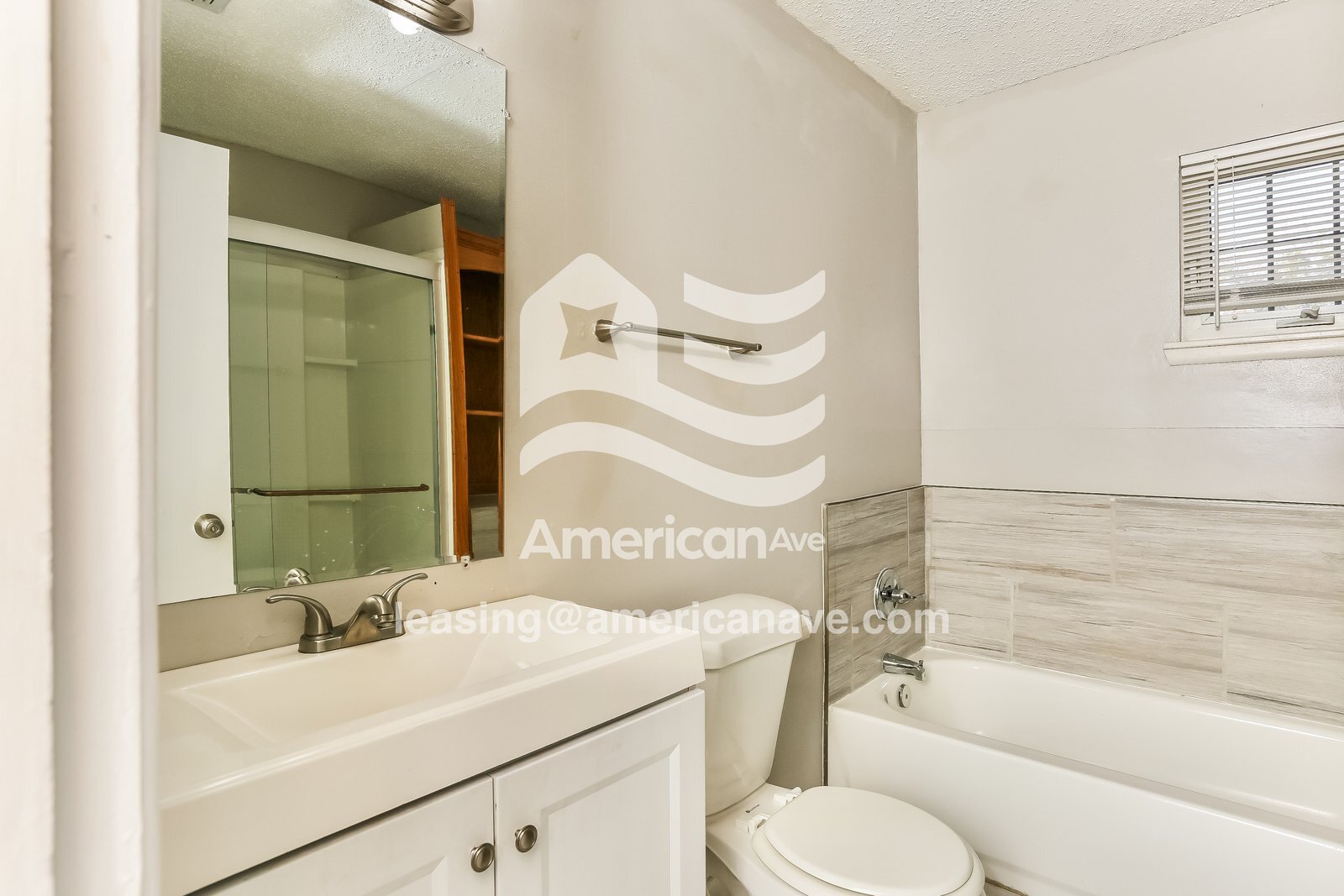 Building Photo - 12 Deerfield Dr