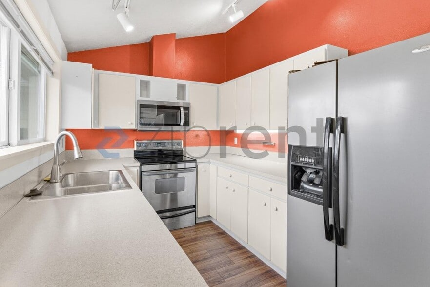 Building Photo - 1865 Brookside Ave NW