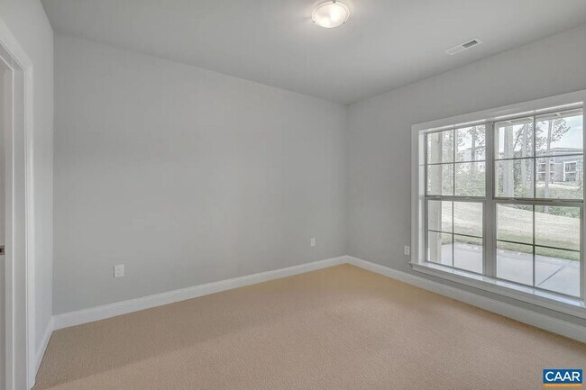 Building Photo - Upscale living in this beautiful model home in Old Trail - 4BR, 3.5 Ba