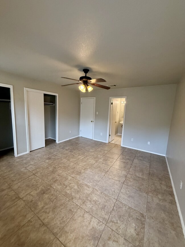 Building Photo - 3504 Banda Ln