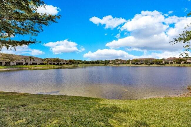 Building Photo - 3171 Cottonwood Bend