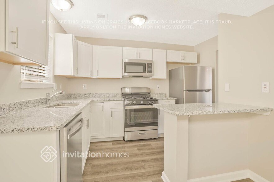 Building Photo - 4621 High Collier Walk