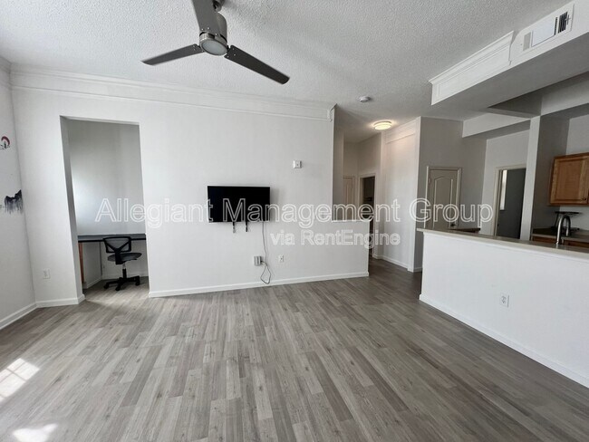 Building Photo - 12016 Villanova Dr