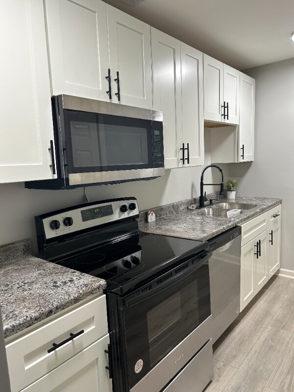 Building Photo - 3060 Millerfield Rd