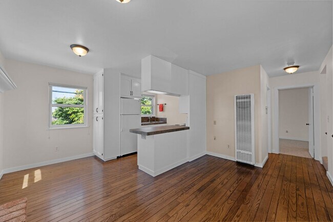 Building Photo - 3506 28th St