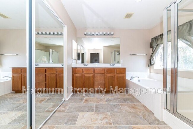 Building Photo - 29359 Milford Ct