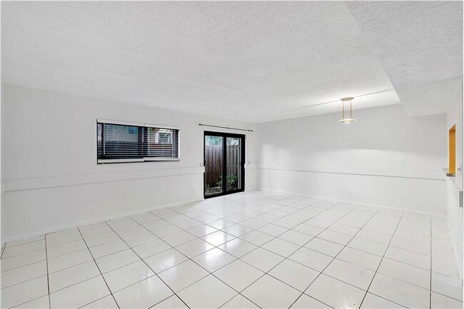 Building Photo - 2157 NW 37th Ave