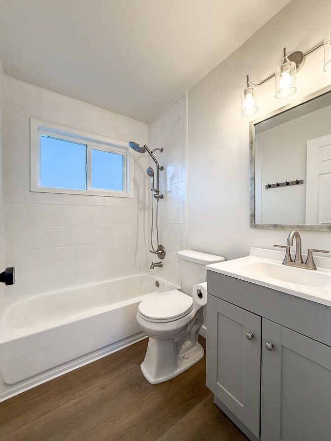 Building Photo - 15246 Temple Ave