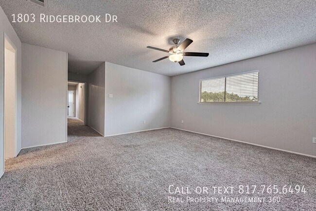 Building Photo - 1803 Ridgebrook Dr