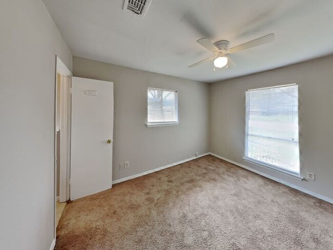 Building Photo - No Application Fees* $500 off w/move in by...