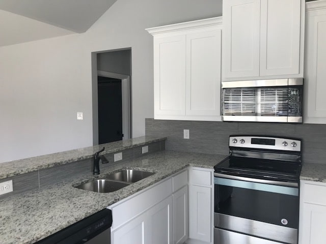 Building Photo - Fantastic updated home built in 2017!