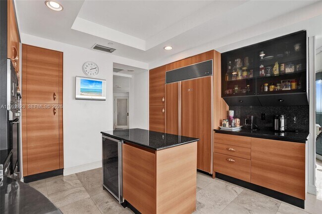 Building Photo - 19955 NE 38th Ct