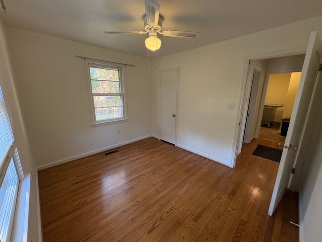 Building Photo - Move in special! First month rent is half off with approved application! 6 month lease option!