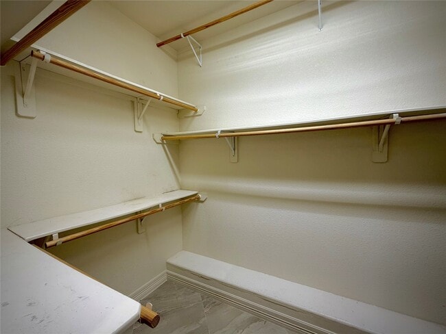 Building Photo - 3741 Debbie Ln