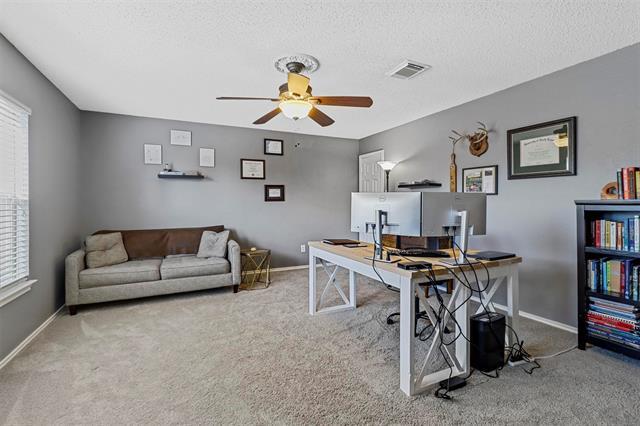 Building Photo - 2202 Barton Springs Dr