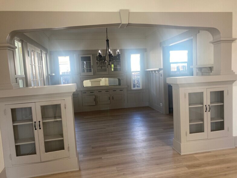 Building Photo - 1826 Lincoln Ave