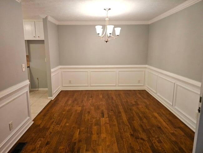 Building Photo - 270 Huckleberry Ln