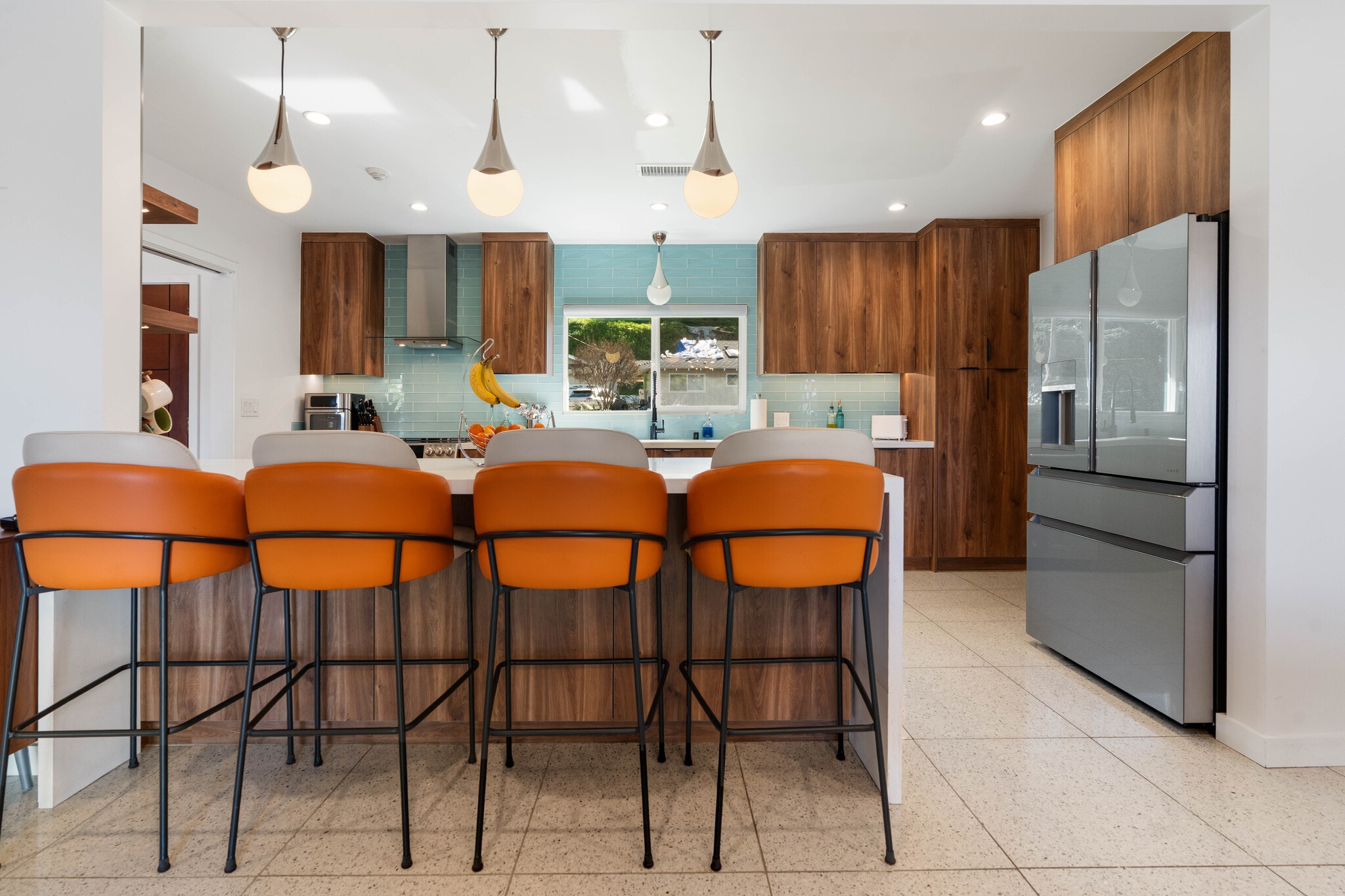 Building Photo - 10405 Ditson St