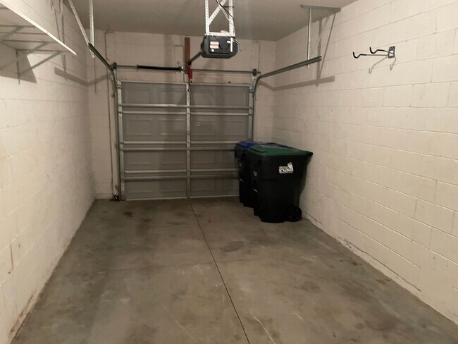Building Photo - $2,000.00 3 BED / 2.5 BATH - IN MAITLAND 32810