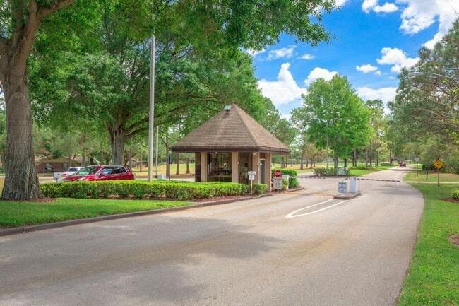 Building Photo - 501 Eagle Pond Dr