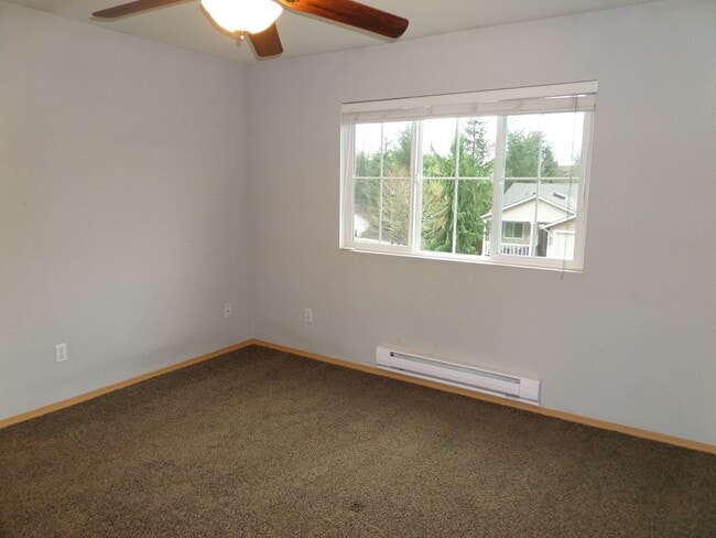 Building Photo - Super-Cute 2-Bedroom Townhome in Great Map...