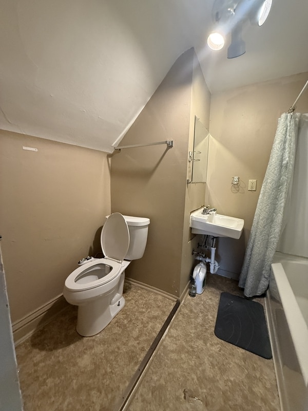 Building Photo - 114 S Blair St