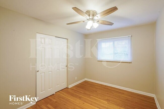 Building Photo - 8979 Sappington Rd