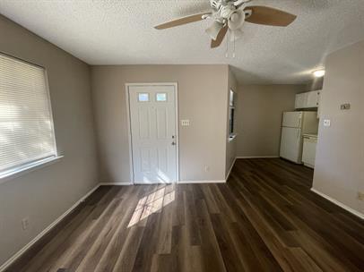 Building Photo - Charming 1-Bedroom Retreat on Billie Dr