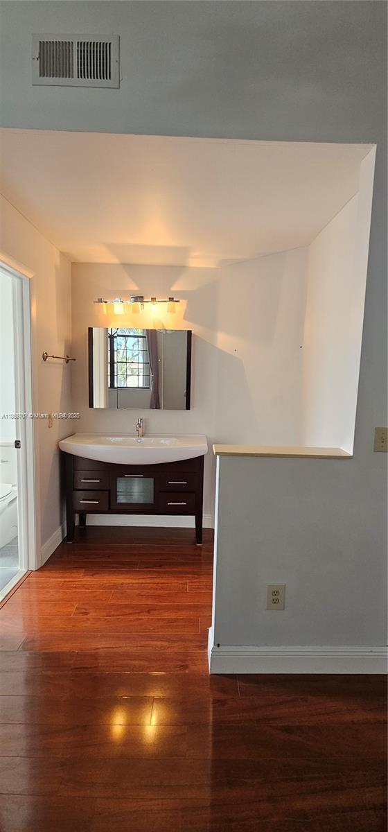 Building Photo - 10194 SW 137th Ct