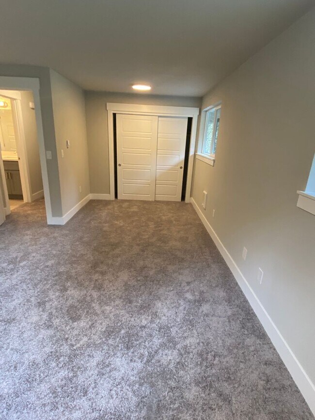 Building Photo - 4 Bedroom, 2.5 Bath 2 Car Garage, Brand Ne...