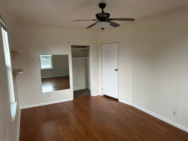 Bedroom 1 - 42 Fox St