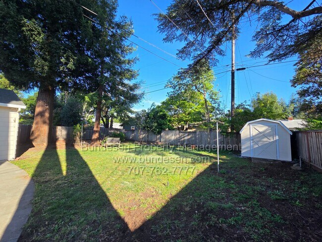 Building Photo - Charming home near Montgomery Village~  2bd/1ba, plus large bonus room~ 1397 sq ft home