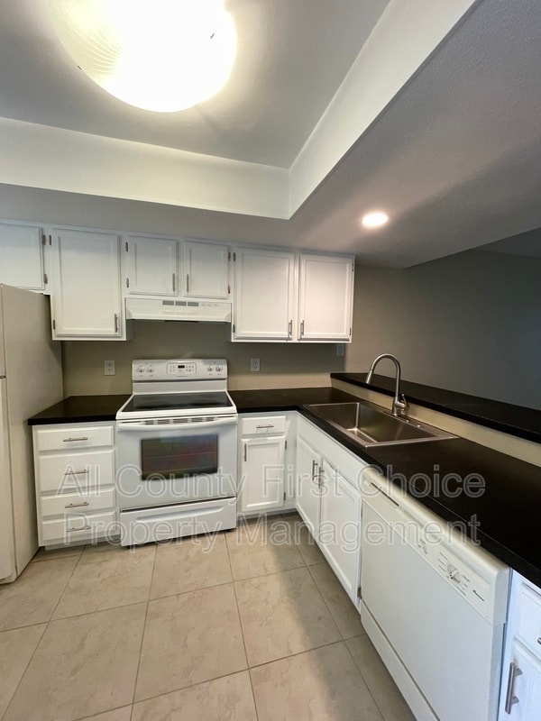 Building Photo - 7360 Ulmerton Rd