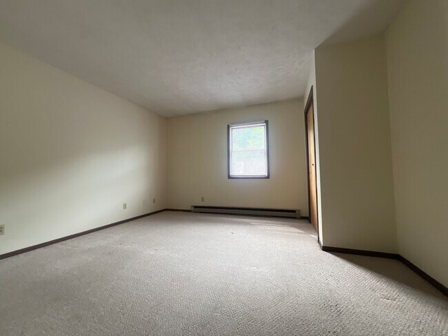 Building Photo - 367 Falling Run Rd