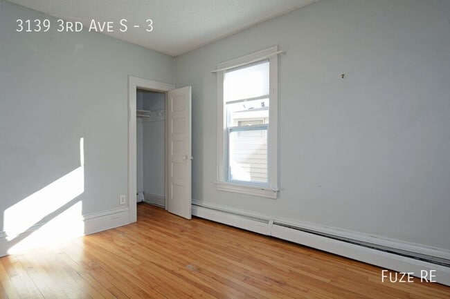 Building Photo - 3139 3rd Ave S