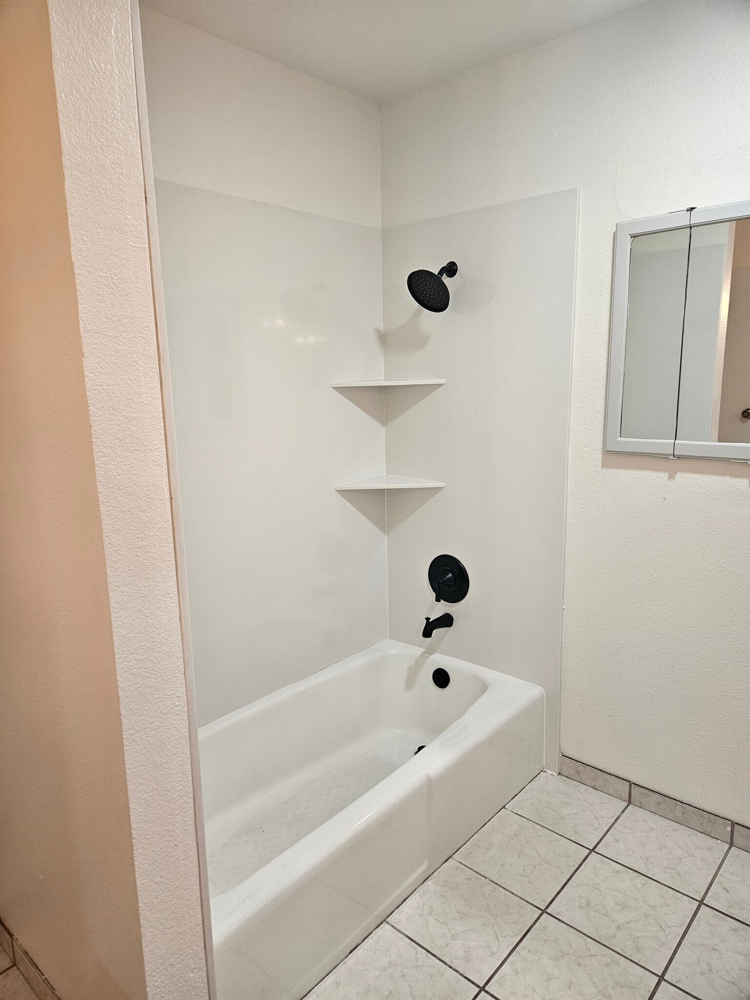 Building Photo - 1304 Fruitridge Dr