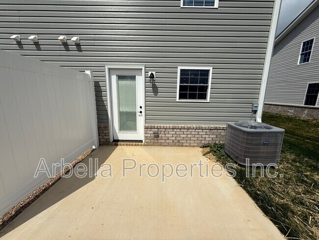 Building Photo - 127 Jess Corby Rd