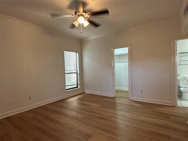 Building Photo - 2001 Bering Dr