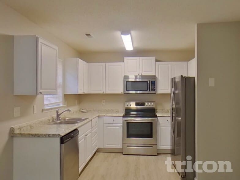 Building Photo - 7112 Windsong Way
