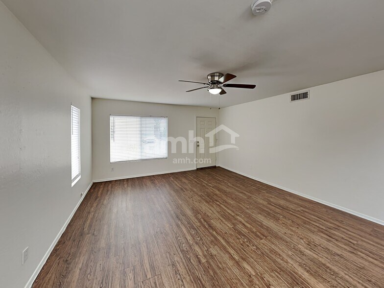 Building Photo - 6656 E Virginia St