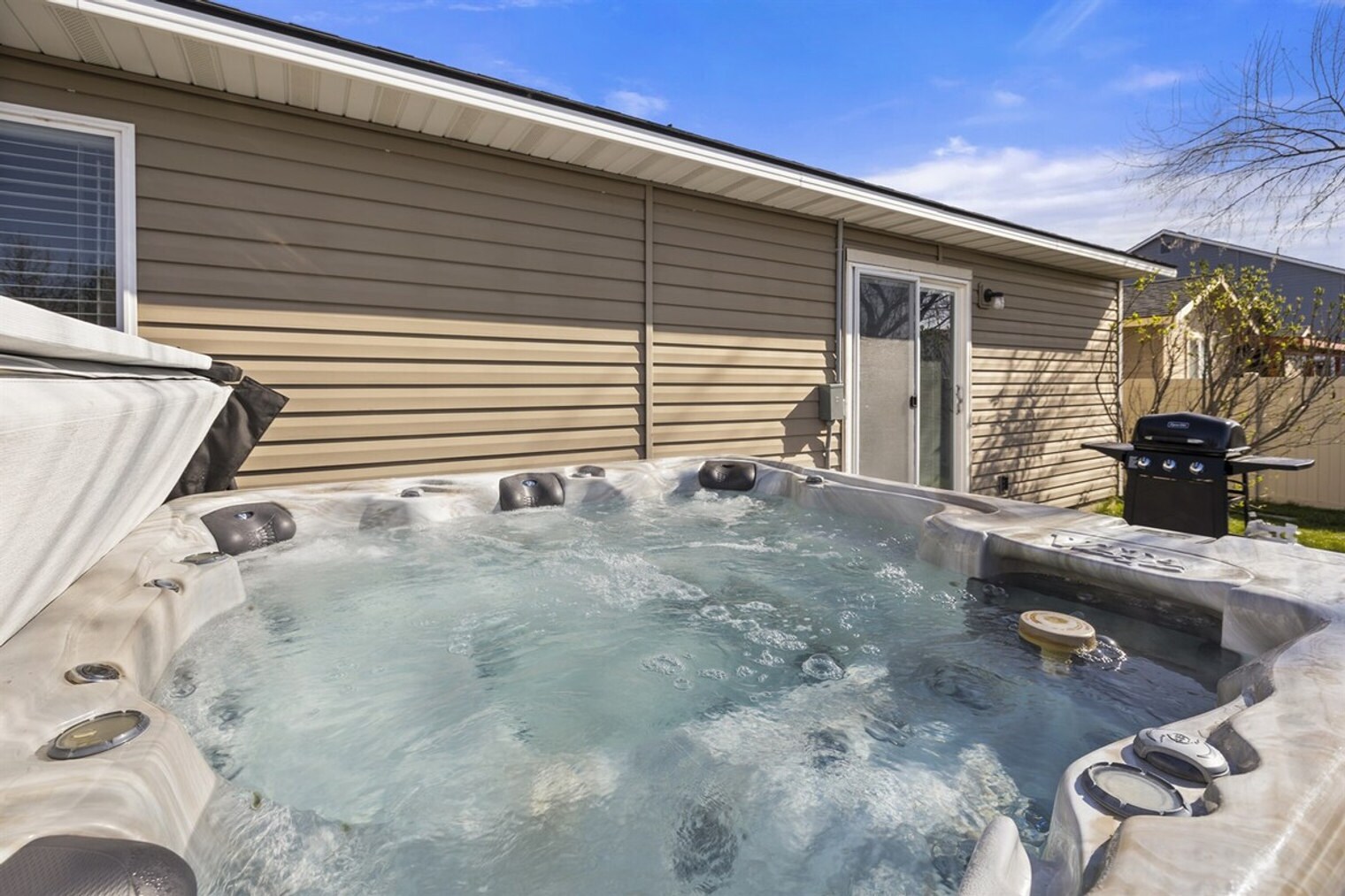 Building Photo - 11163 Silver River Loop